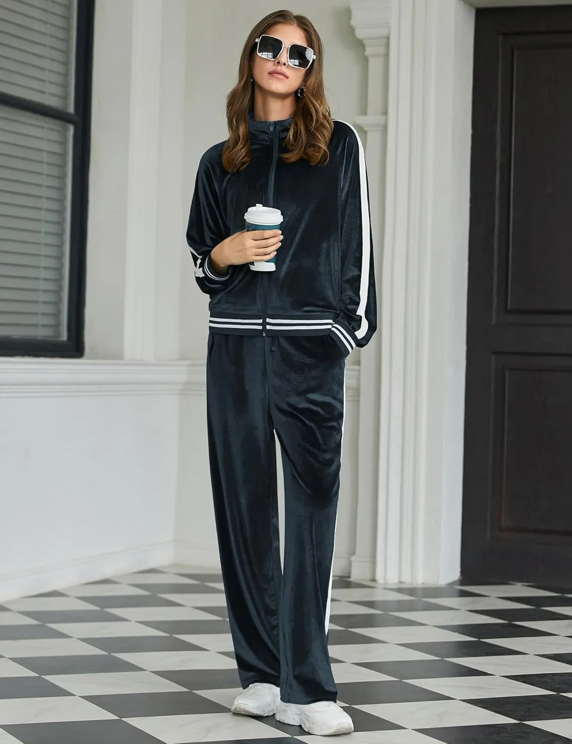 Ekouaer Women's Velvet Velor Tracksuits 2 Piece Lounge Outfits Zip Up Sweatshirt and Sweatpants with Pockets S-3XL