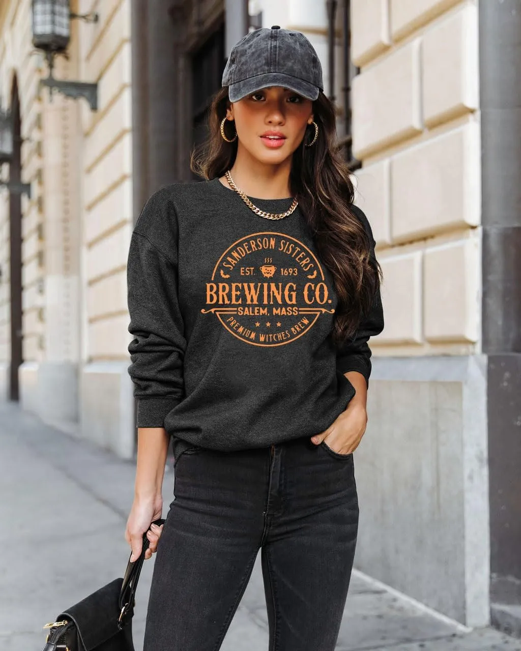 Halloween Sweatshirts for Women Witches Brew Sweatshirt Funny Spooky Season Sweatshirt Ghost Fall Sweater Pullover Tops