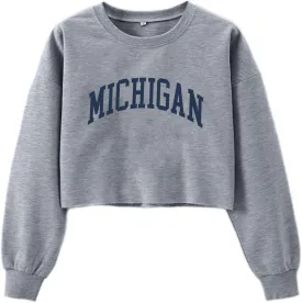LovelyWholesale Women Graphic Crewneck Sweatshirts Casual Long Sleeve Cropped Tops